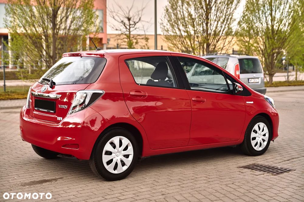 Toyota Yaris Hybrid 100 Premium EU6 - 15