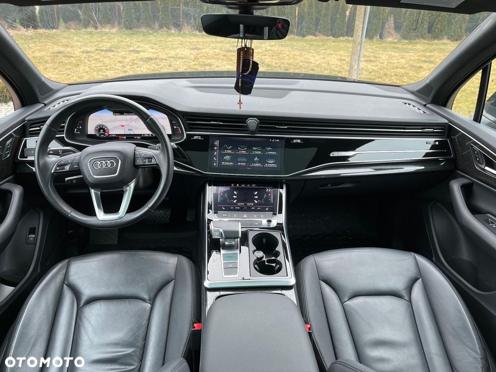 Audi Q7 - 7