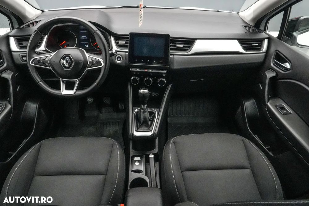 Renault Captur MHEV 140 Techno - 8