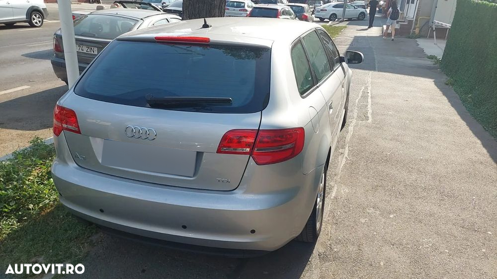 Audi A3 2.0 TDI Sportback DPF Ambiente - 18