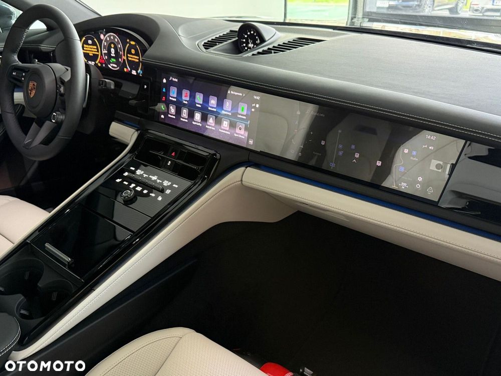 Porsche Panamera - 28