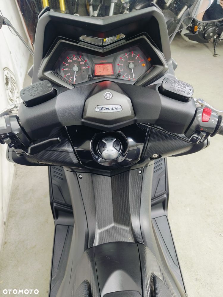 Yamaha Tmax - 14