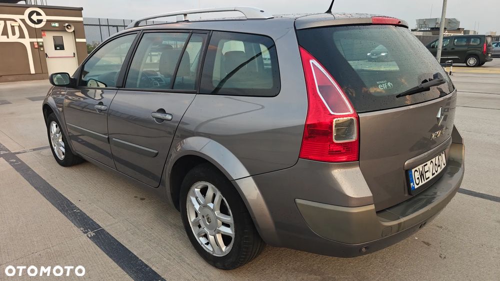 Renault Megane 1.6 Privilege - 5