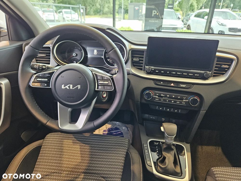 Kia XCeed 1.6 T-GDI Tribute DCT - 10