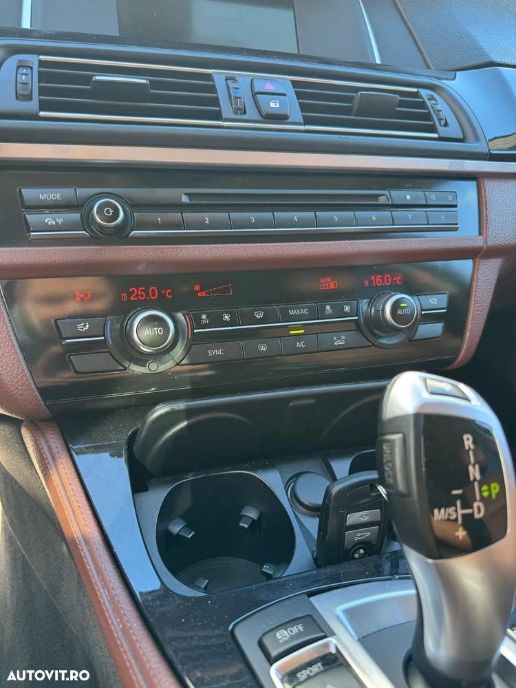 BMW Seria 5 520d - 15