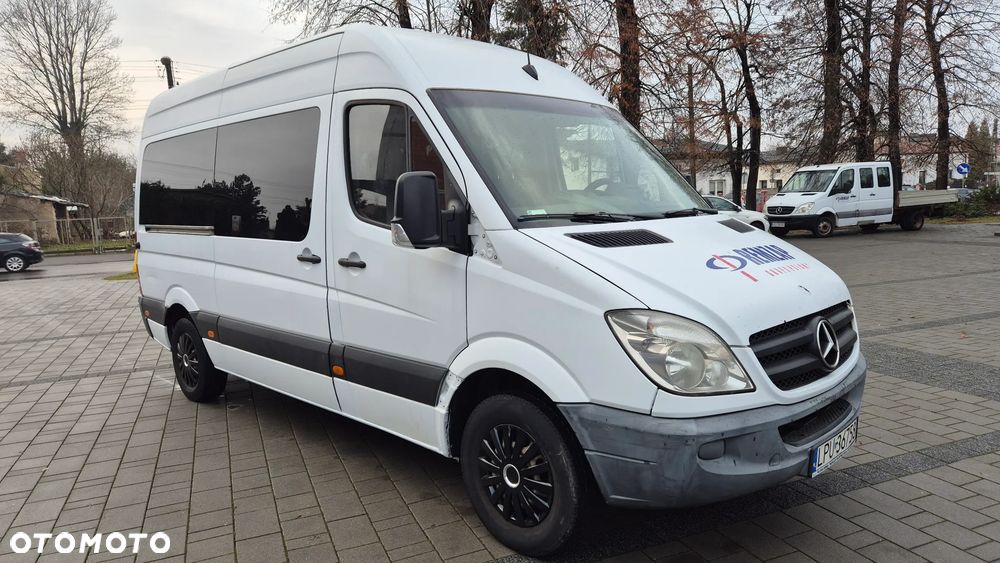 Mercedes-Benz Sprinter - 2