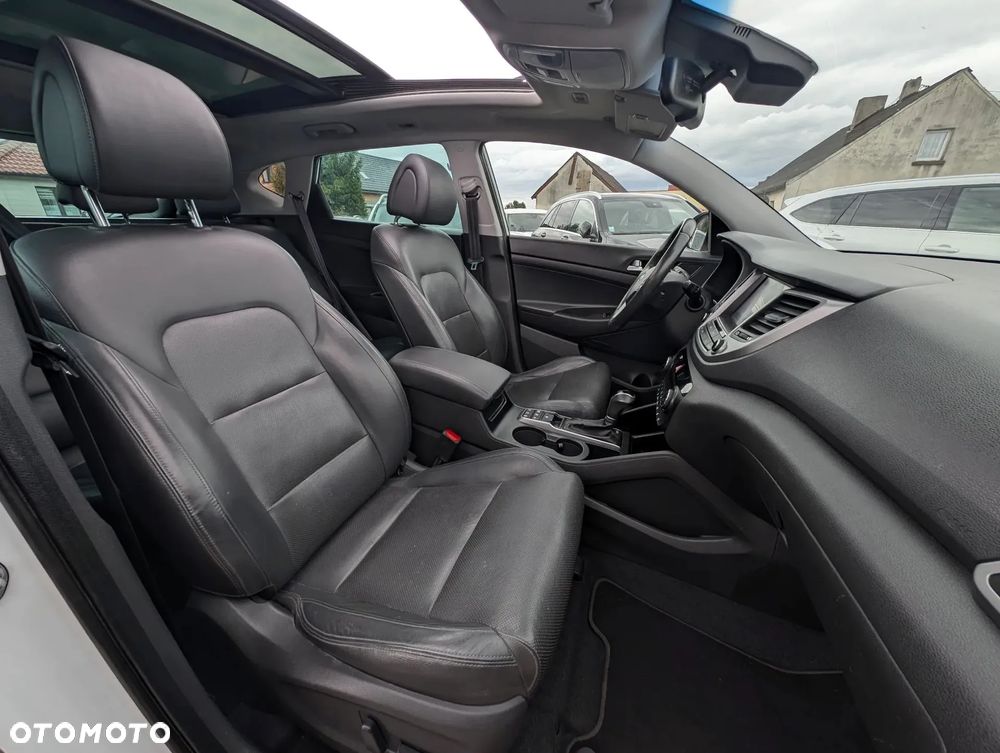 Hyundai Tucson blue 1.7 CRDi 2WD DCT Premium - 26