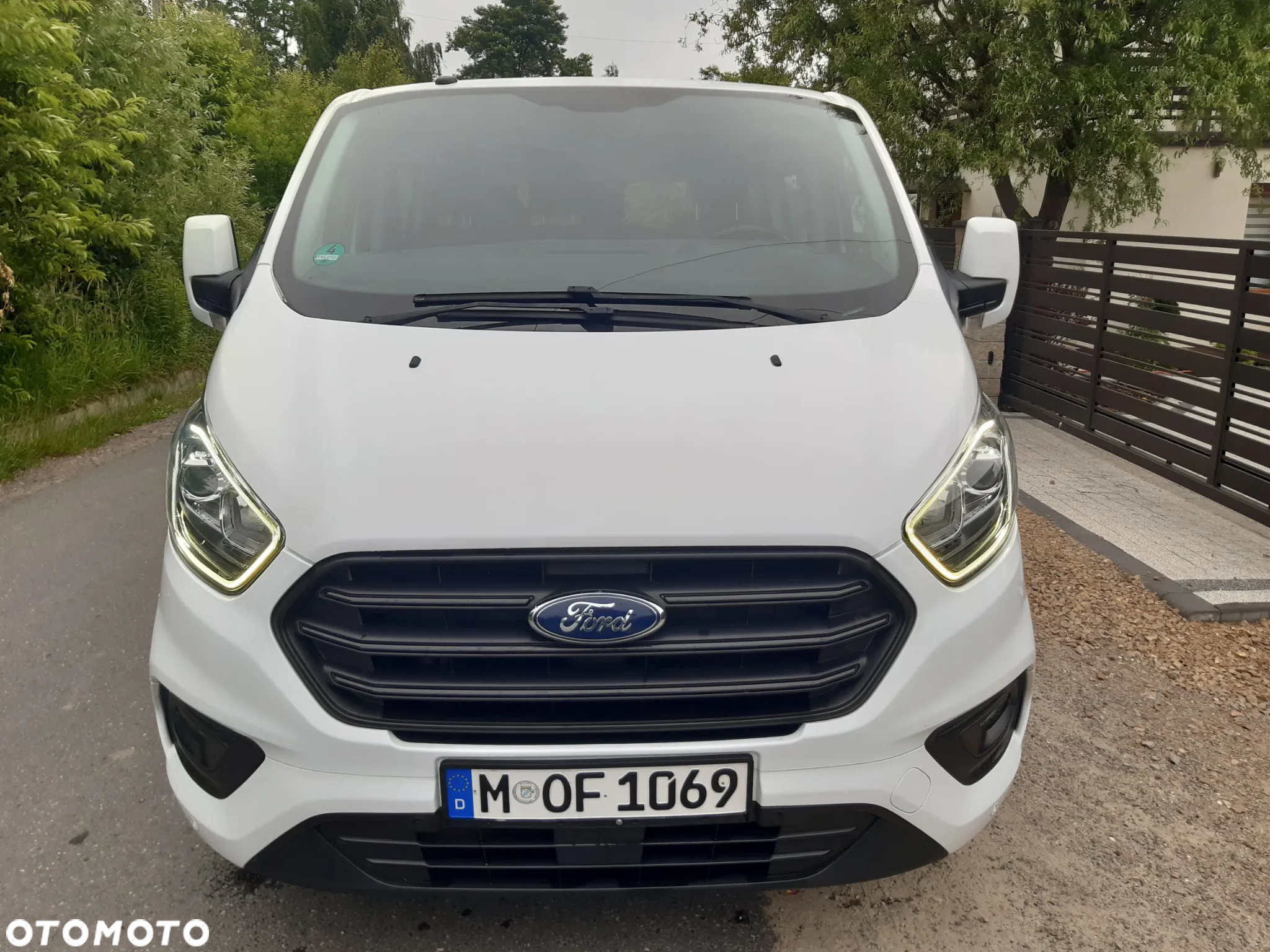 Ford Transit Custom - 11