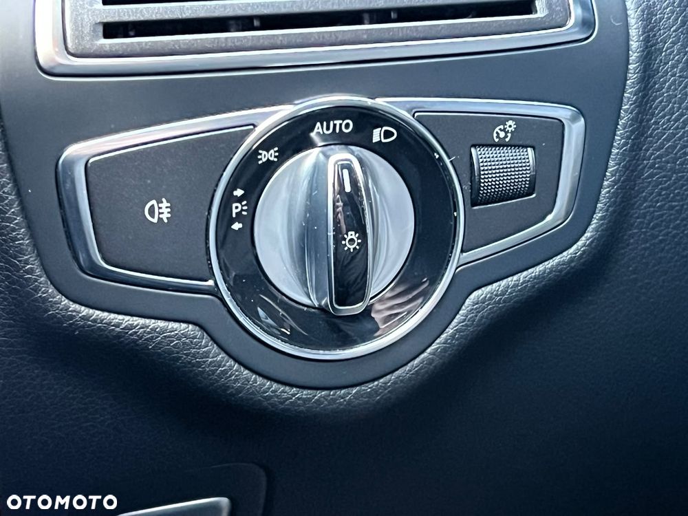 Mercedes-Benz Klasa C 220 (BlueTEC) d 7G-TRONIC Exclusive - 17