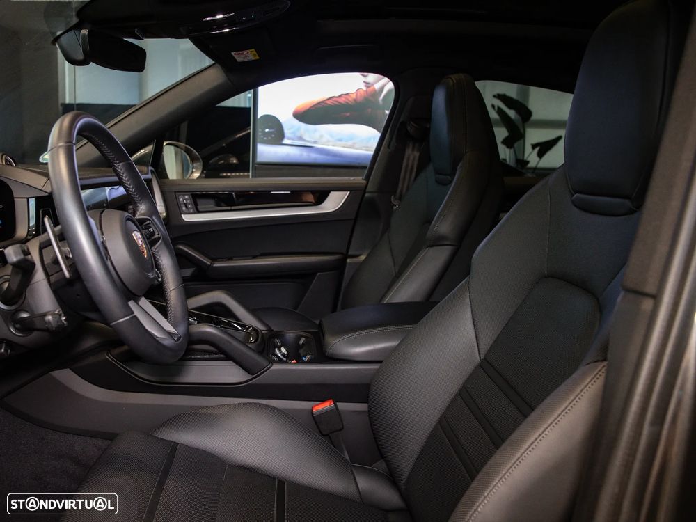 Porsche Cayenne Coupé S E-Hybrid - 28