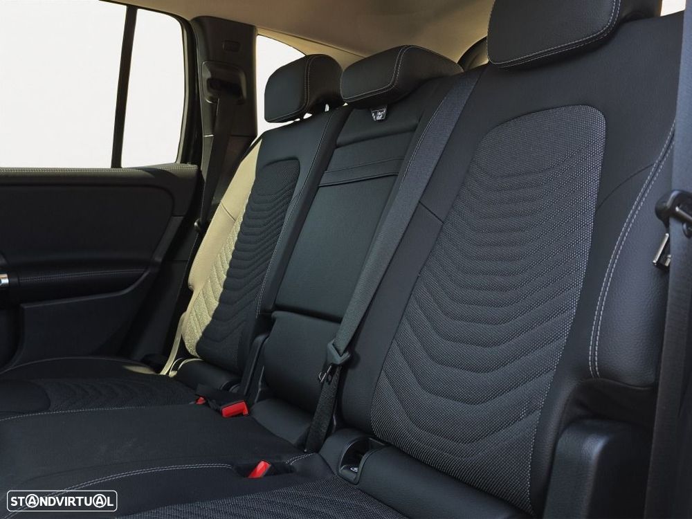 Mercedes-Benz GLB 180 d - 15