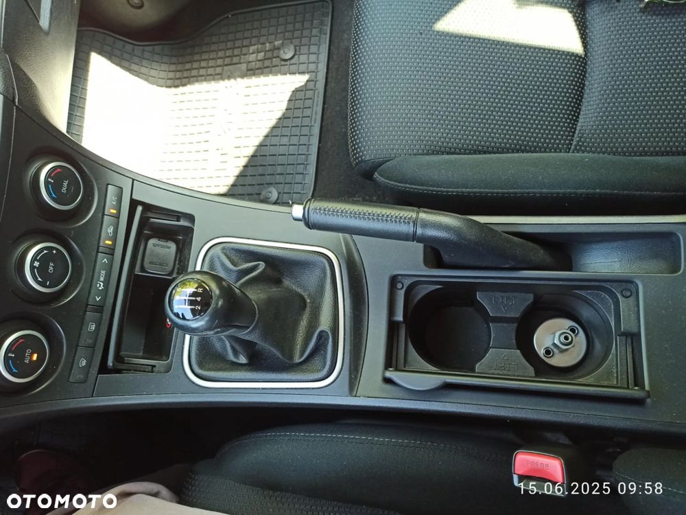 Mazda 3 1.6 Exclusive - 11