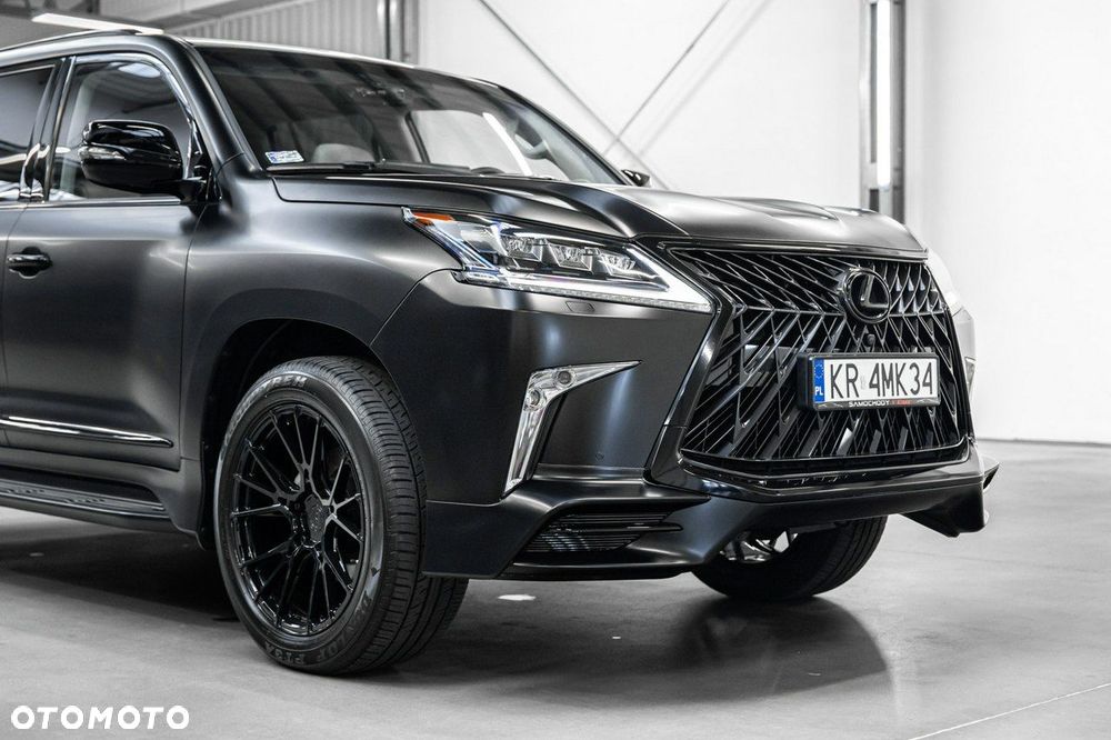 Lexus LX 570 Omotenashi - 12