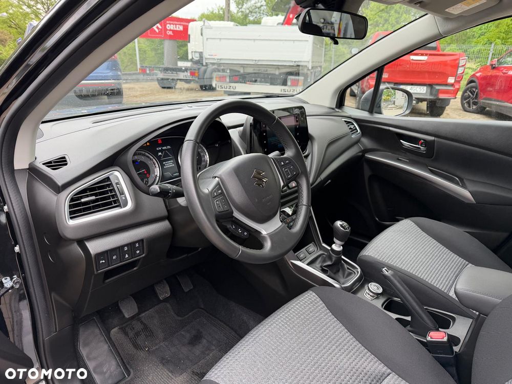 Suzuki S-Cross 1.4 SHVS Premium 4WD - 9