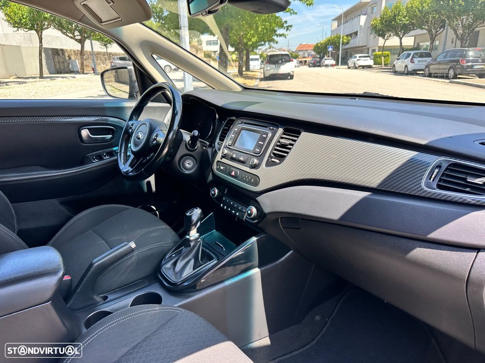 Kia Carens 1.7 CRDi ISG TX - 39