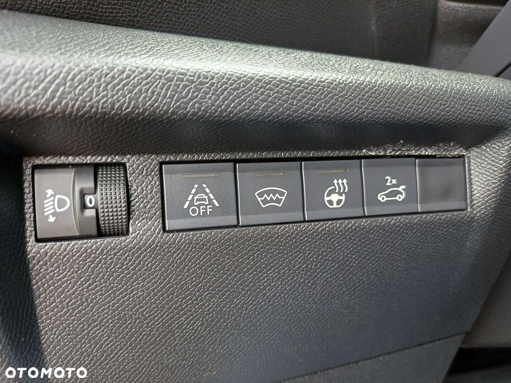 Citroën C4X 1.2 PureTech Shine Pack S&S EAT8 - 23