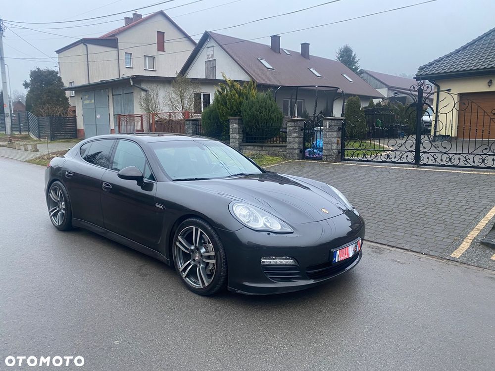 Porsche Panamera 4S - 1