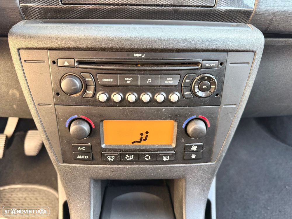 Citroën C4 1.4 16V SX RFM - 25