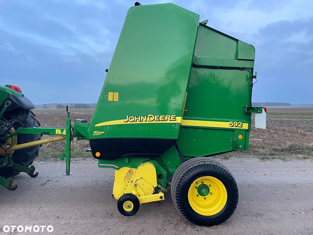 John Deere 592 - 2