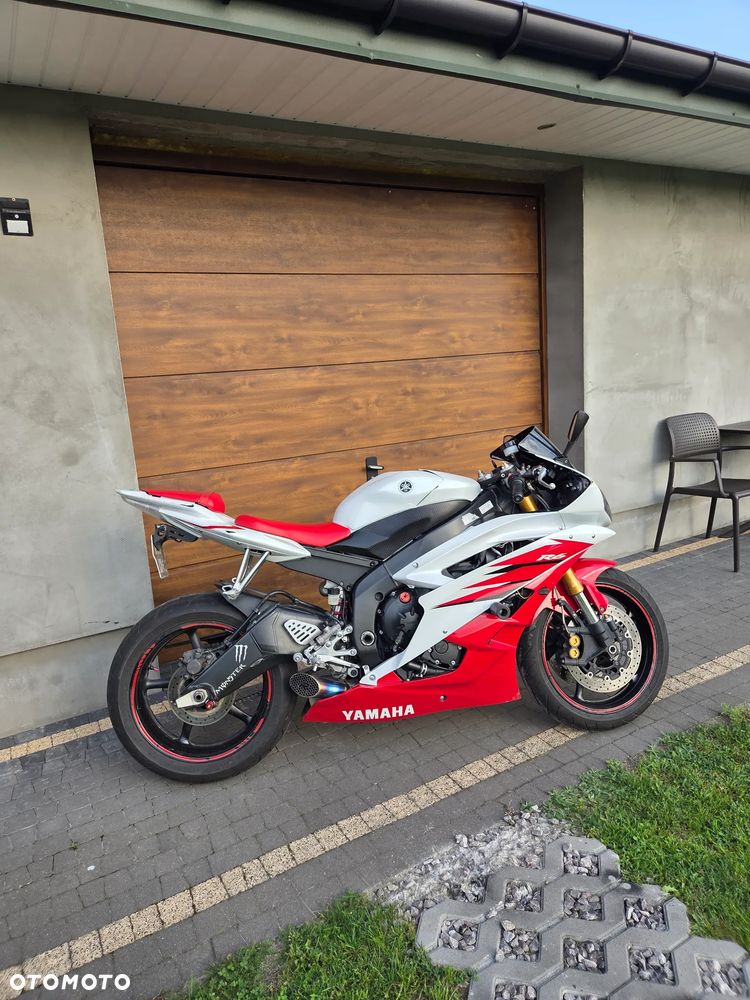 Yamaha R6 - 1