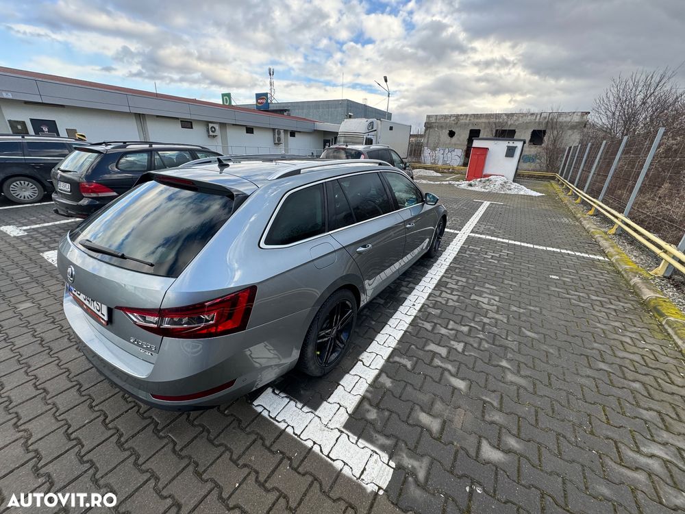 Skoda Superb 2.0 TDI DSG 4X4 Style - 3