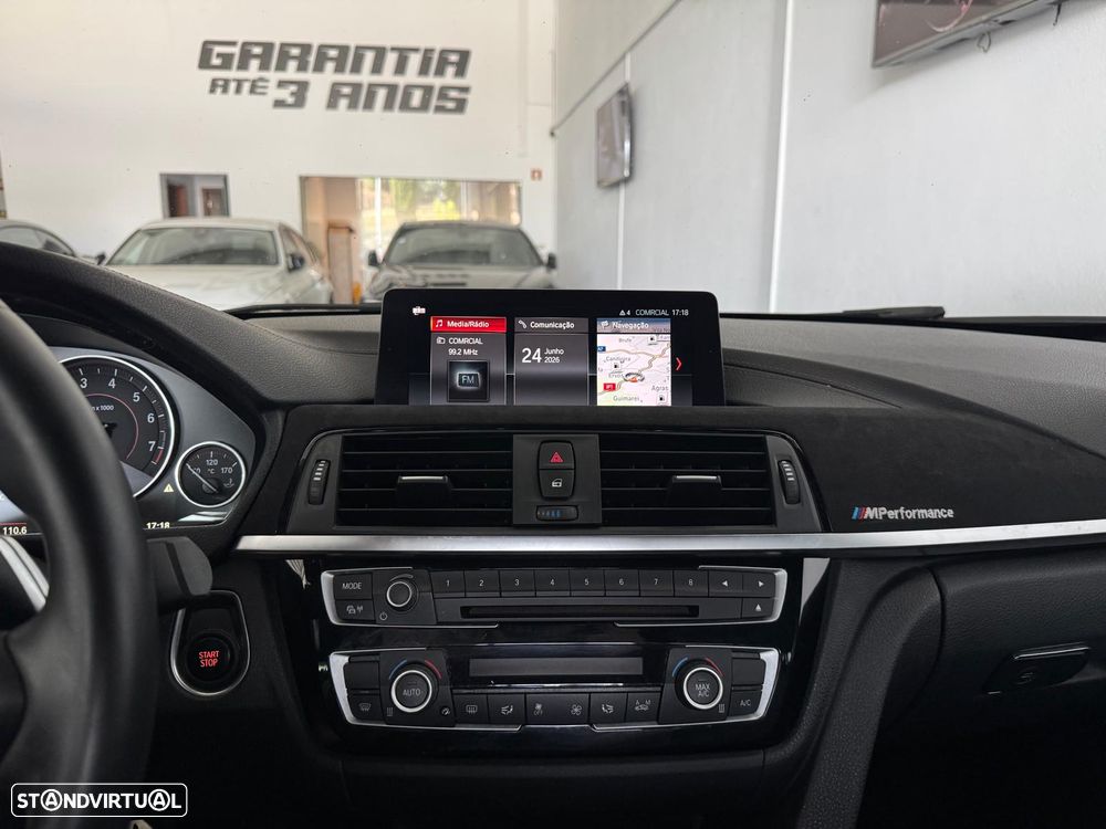 BMW 330 e iPerformance Pack M - 18