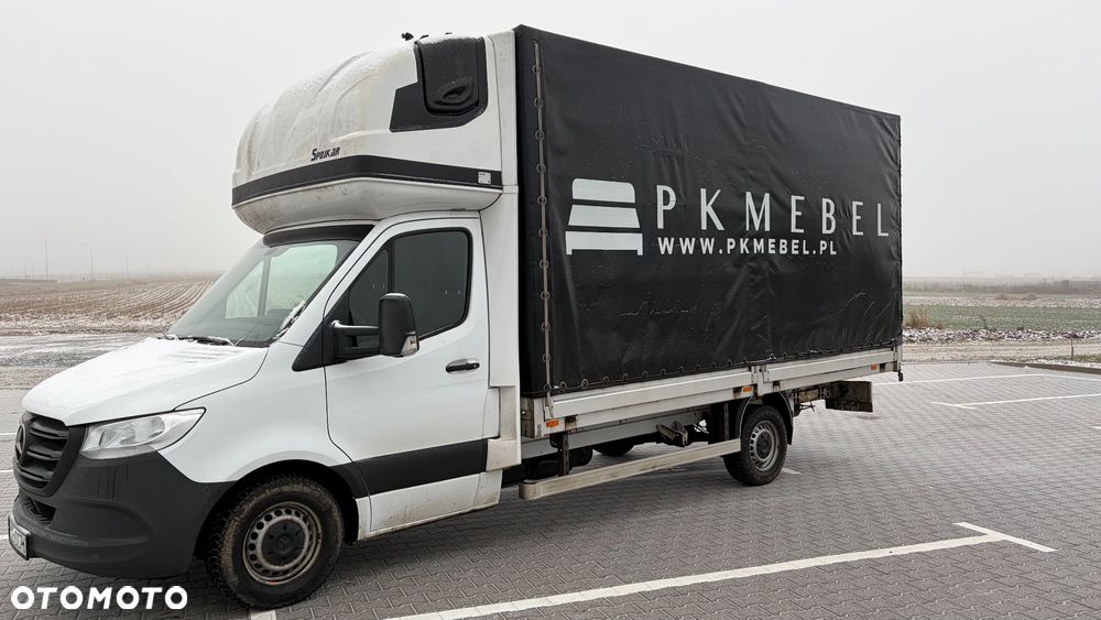 Mercedes-Benz Sprinter - 2