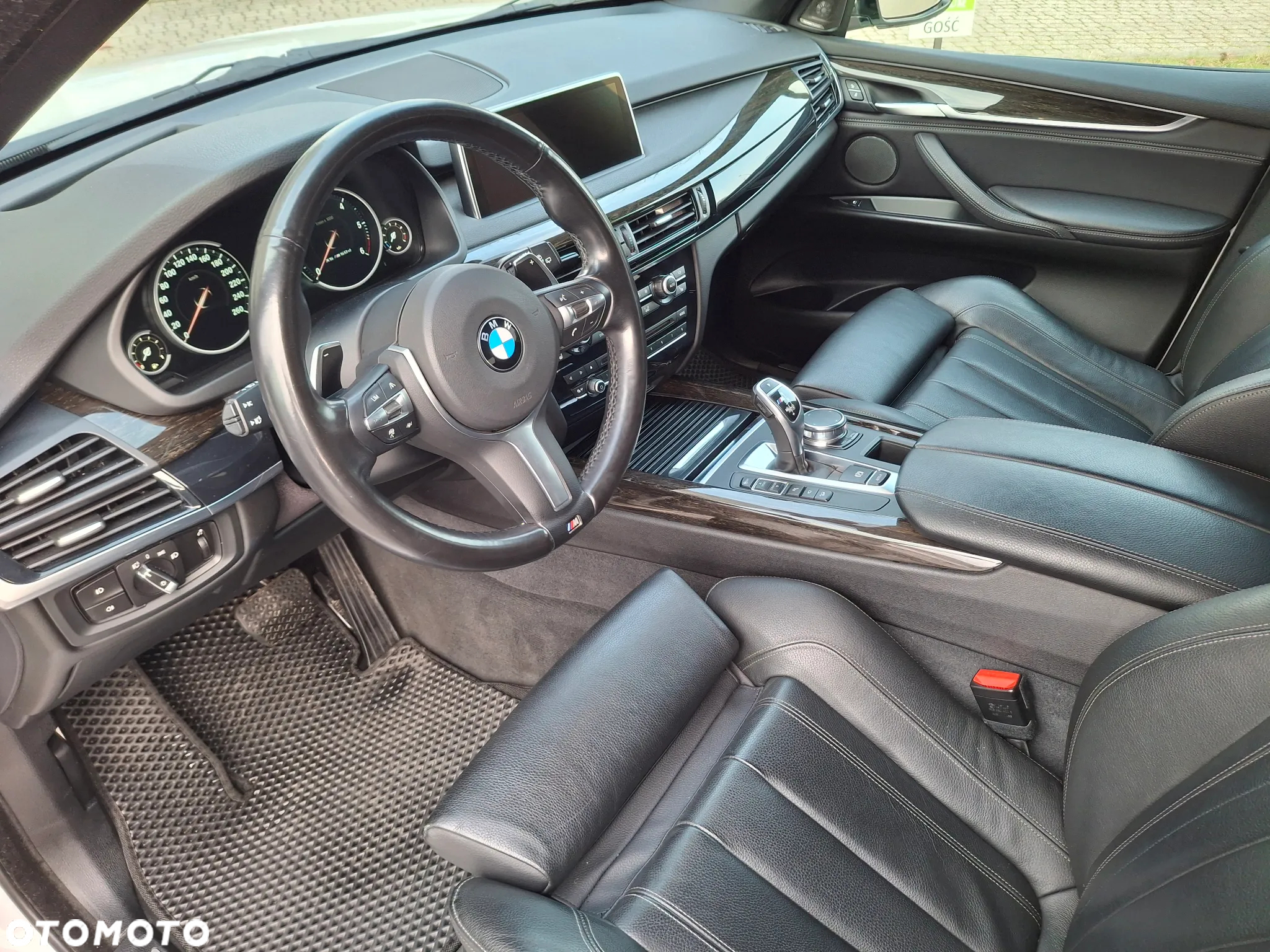 BMW X5 M M50d - 10