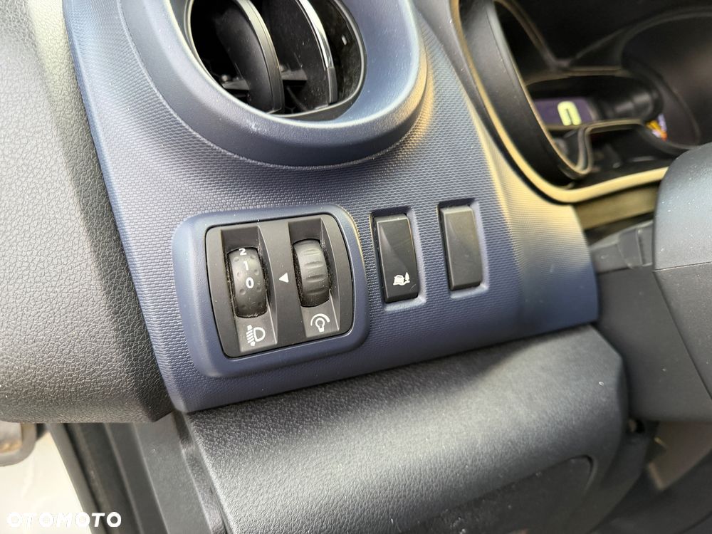 Opel vivaro - 21
