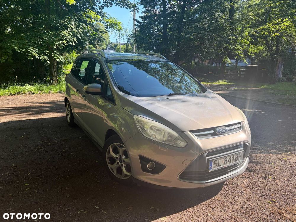 Ford Grand C-MAX - 1
