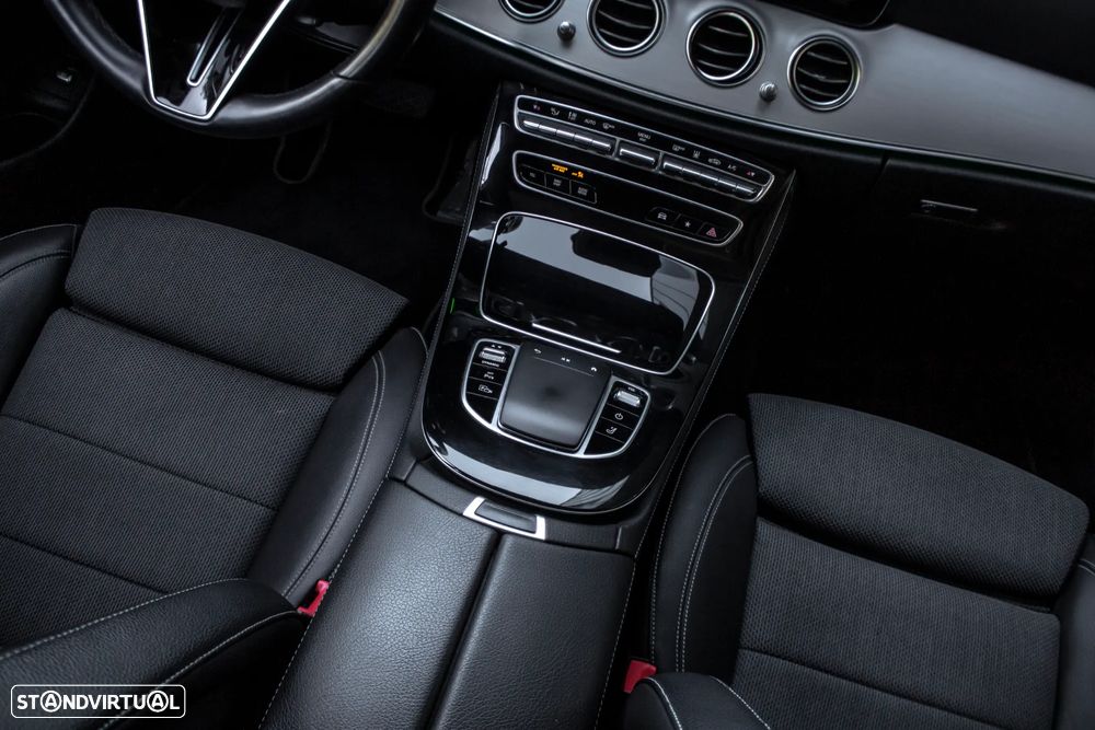 Mercedes-Benz E 300 de Avantgarde 4Matic - 38