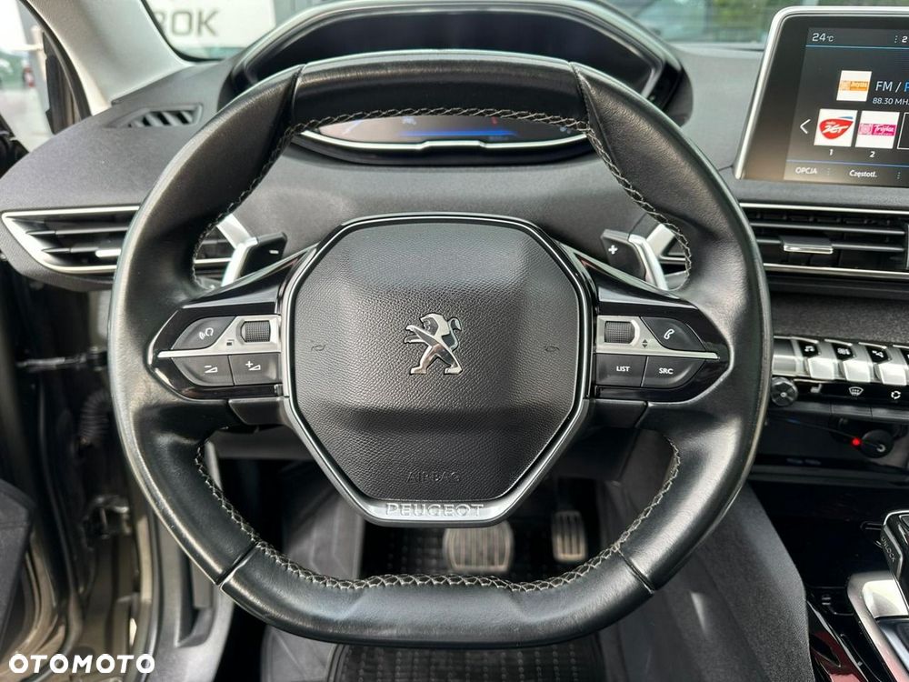 Peugeot 5008 1.5 BlueHDi Active S&S EAT8 - 22