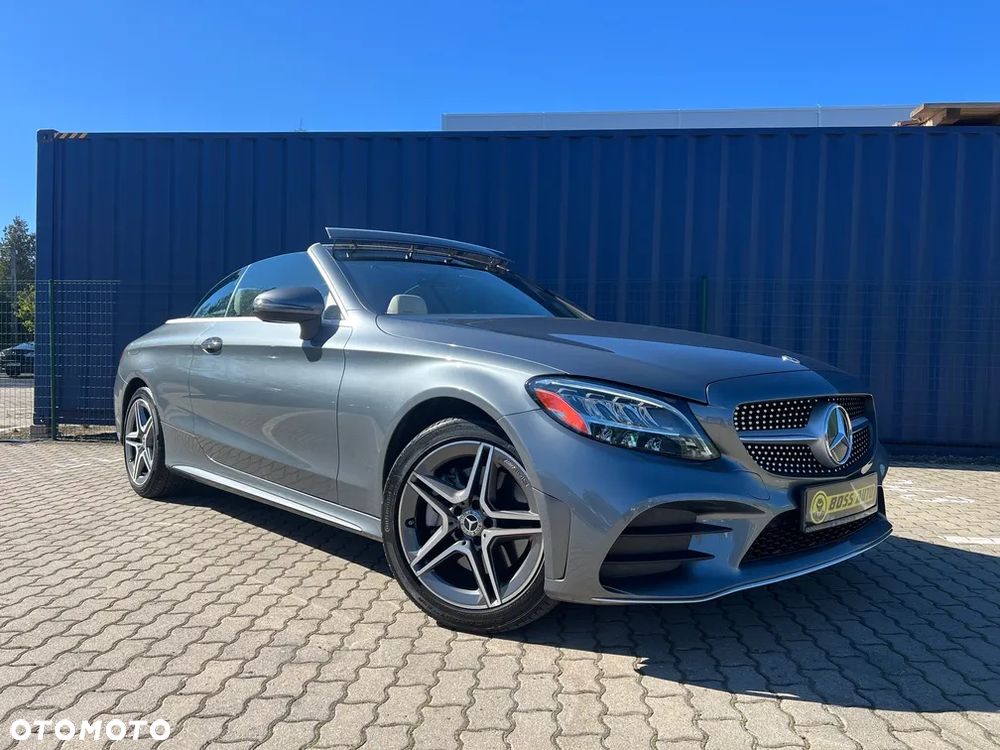 Mercedes-Benz Klasa C 300 T 4Matic 9G-TRONIC Avantgarde - 2