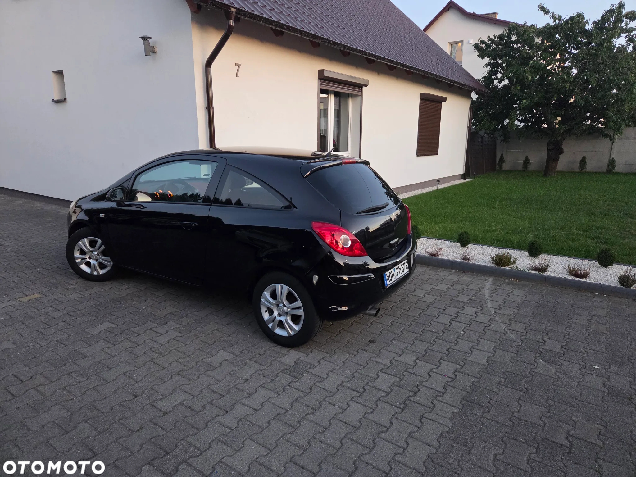 Opel Corsa 1.2 16V Sport - 13