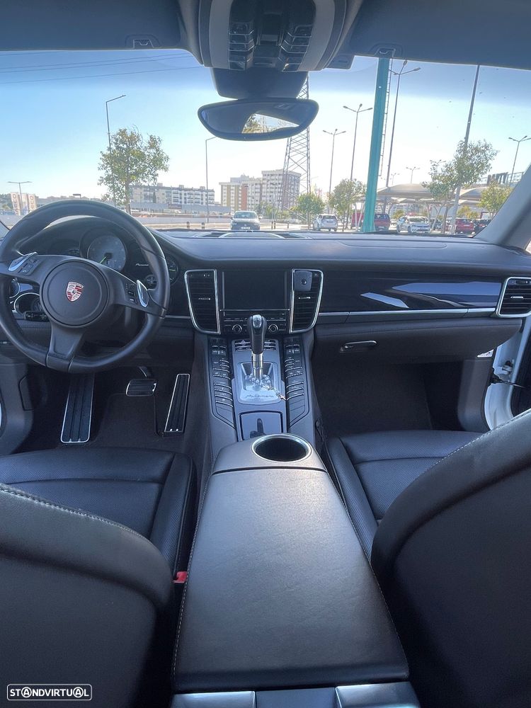 Porsche Panamera - 3