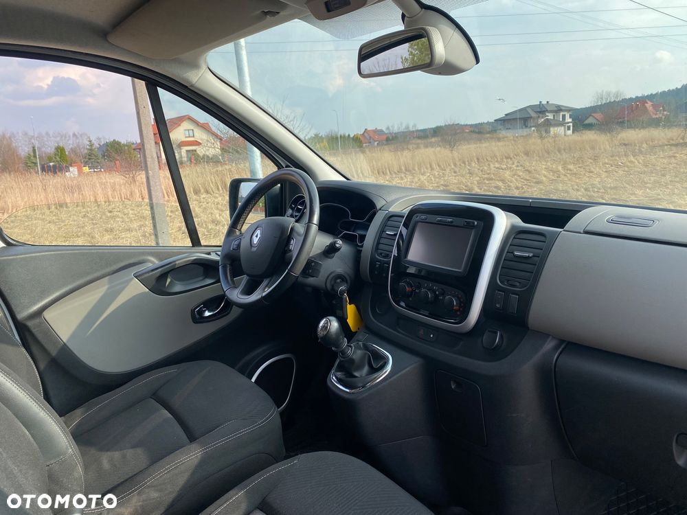Renault Trafic - 16