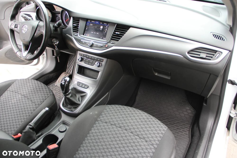 Opel Astra 1.2 T Elegance S&S - 9