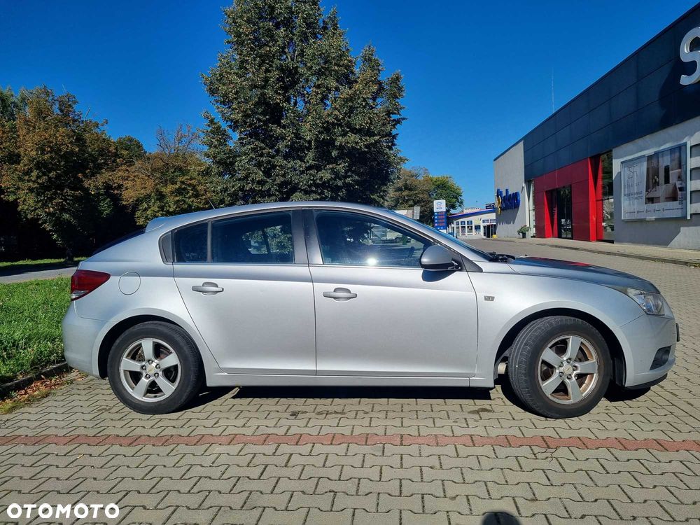 Chevrolet Cruze - 3