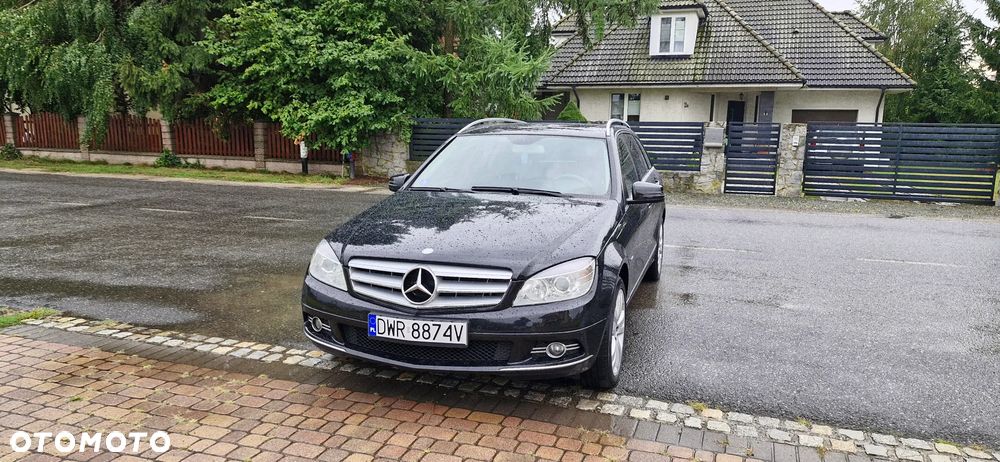 Mercedes-Benz Klasa C 180 CGI Automatik BlueEFFICIENCY Avantgarde - 8