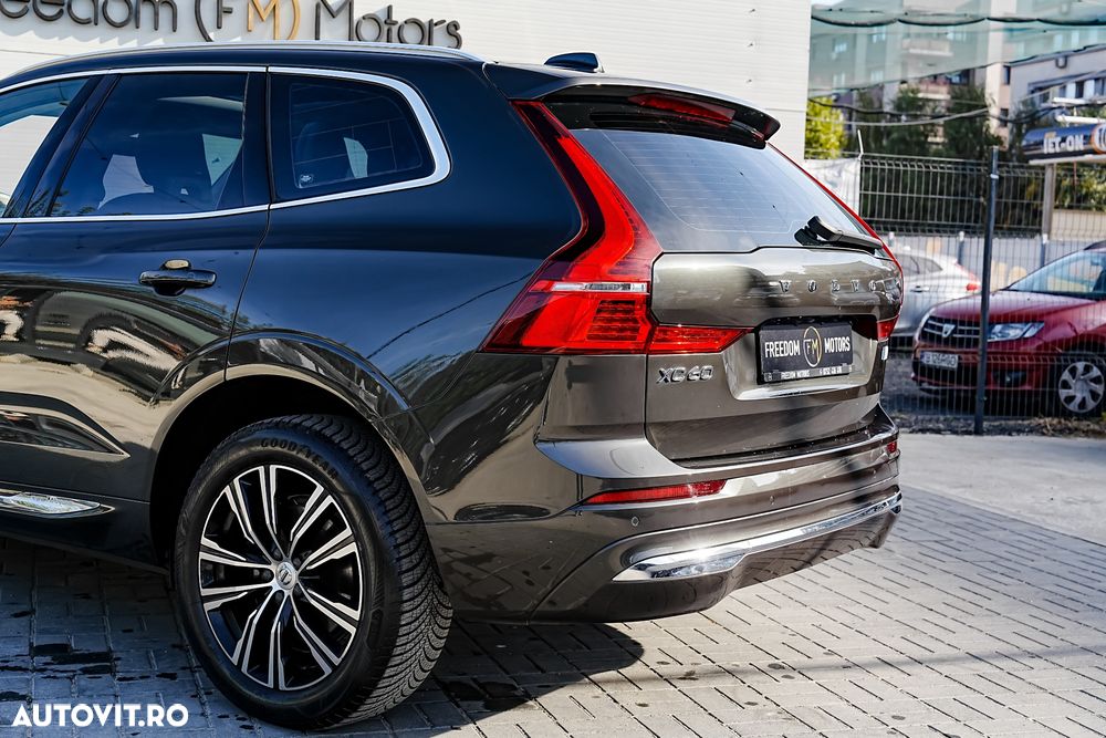 Volvo XC 60 T6 AWD Recharge Plus Bright - 37