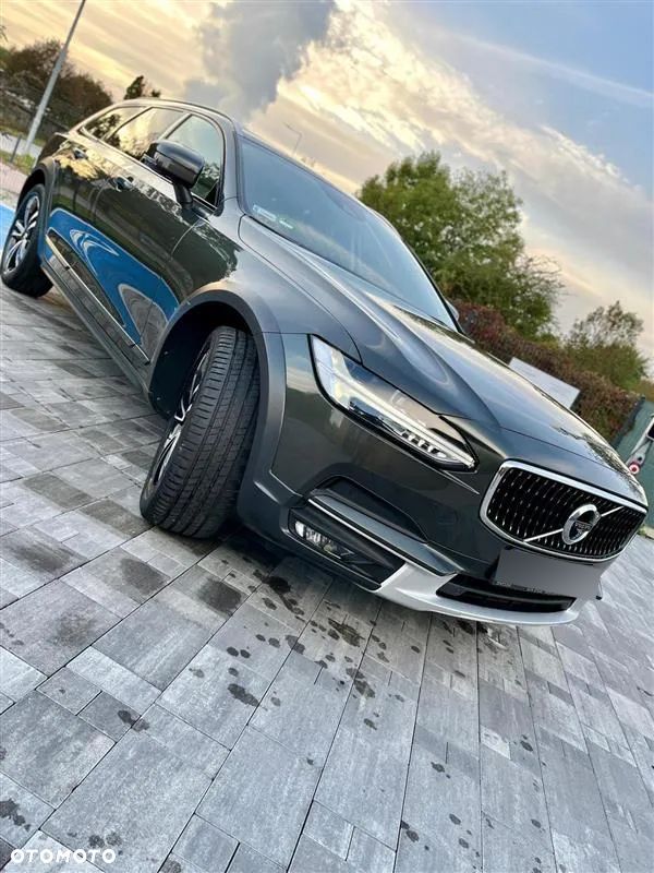 Volvo V90 Cross Country - 7
