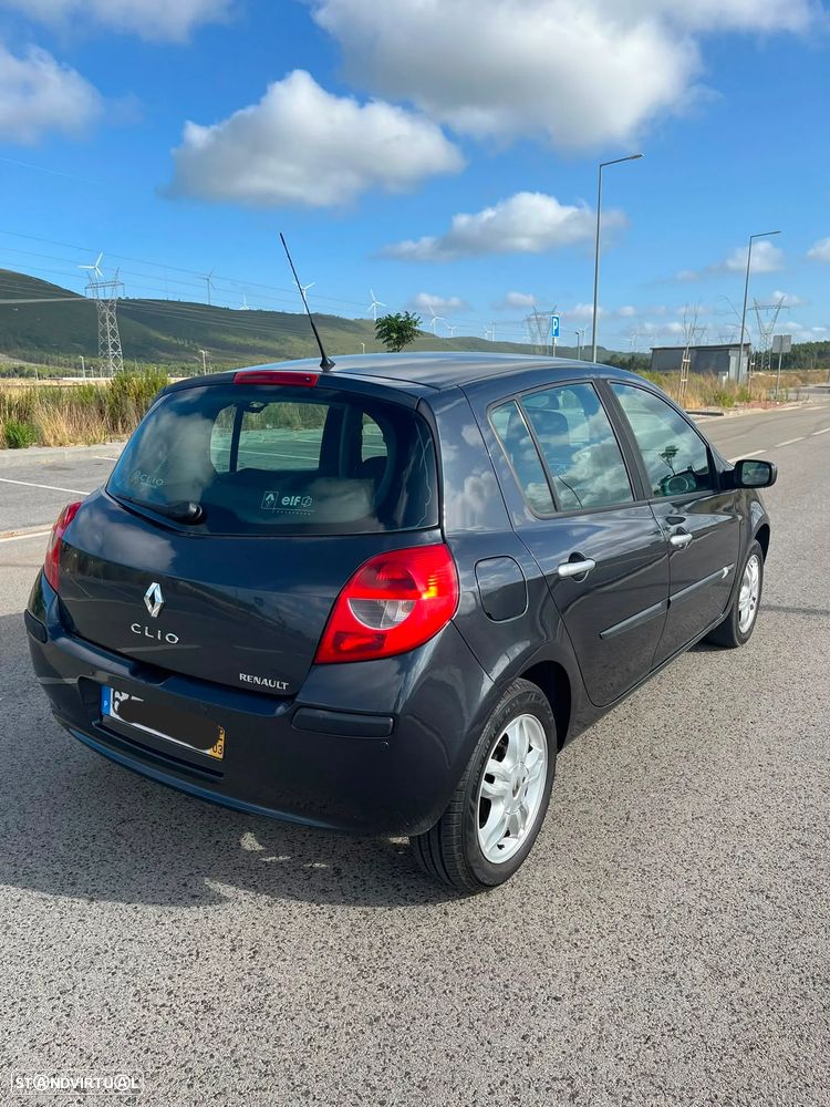 Renault Clio 1.5 dCi Confort - 4