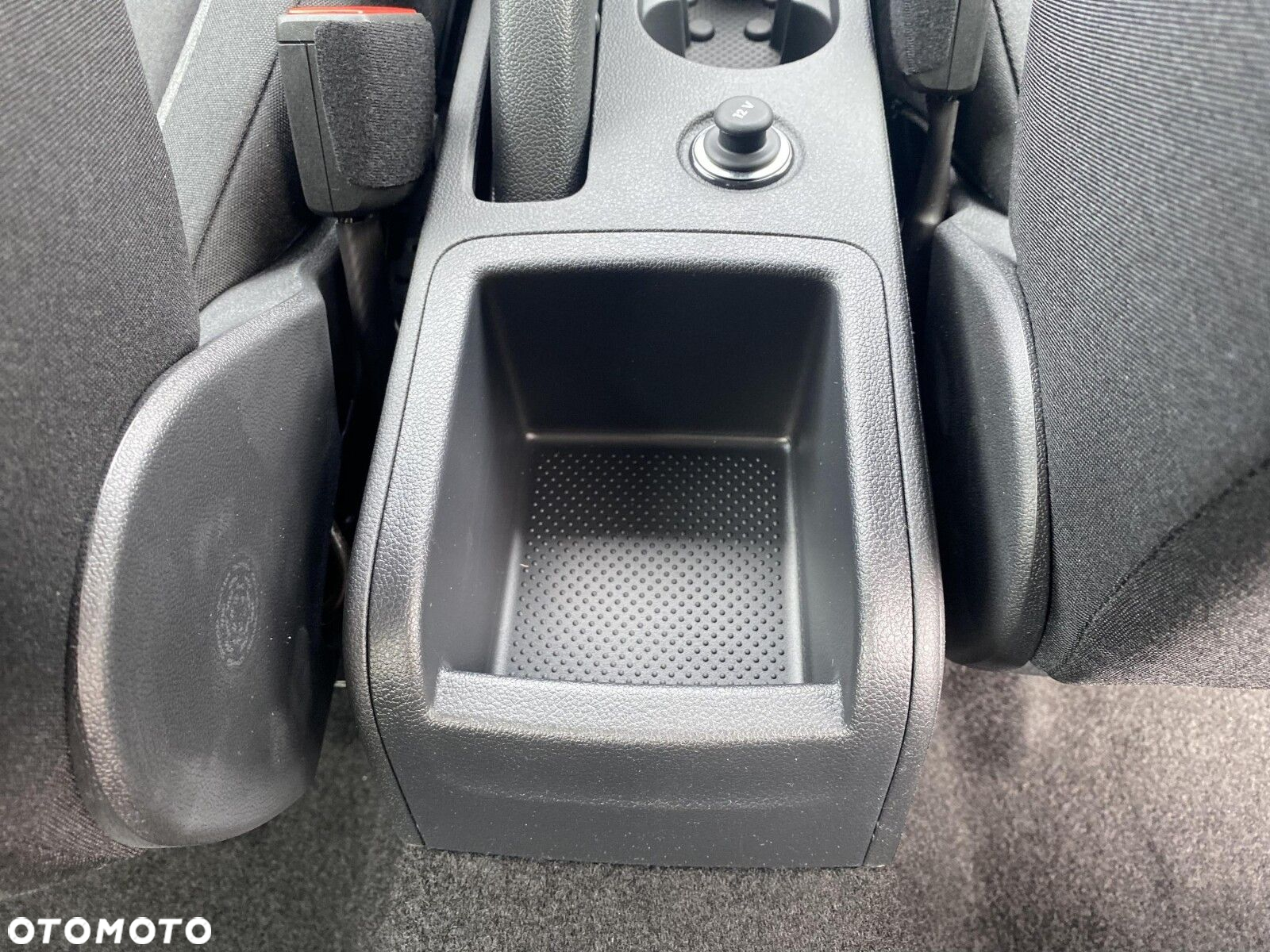 Skoda Kamiq 1.0 TSI Essence - 36