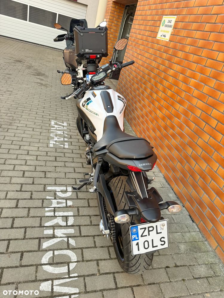 Yamaha MT - 4