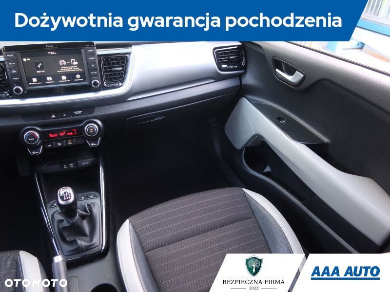 Kia Stonic - 10
