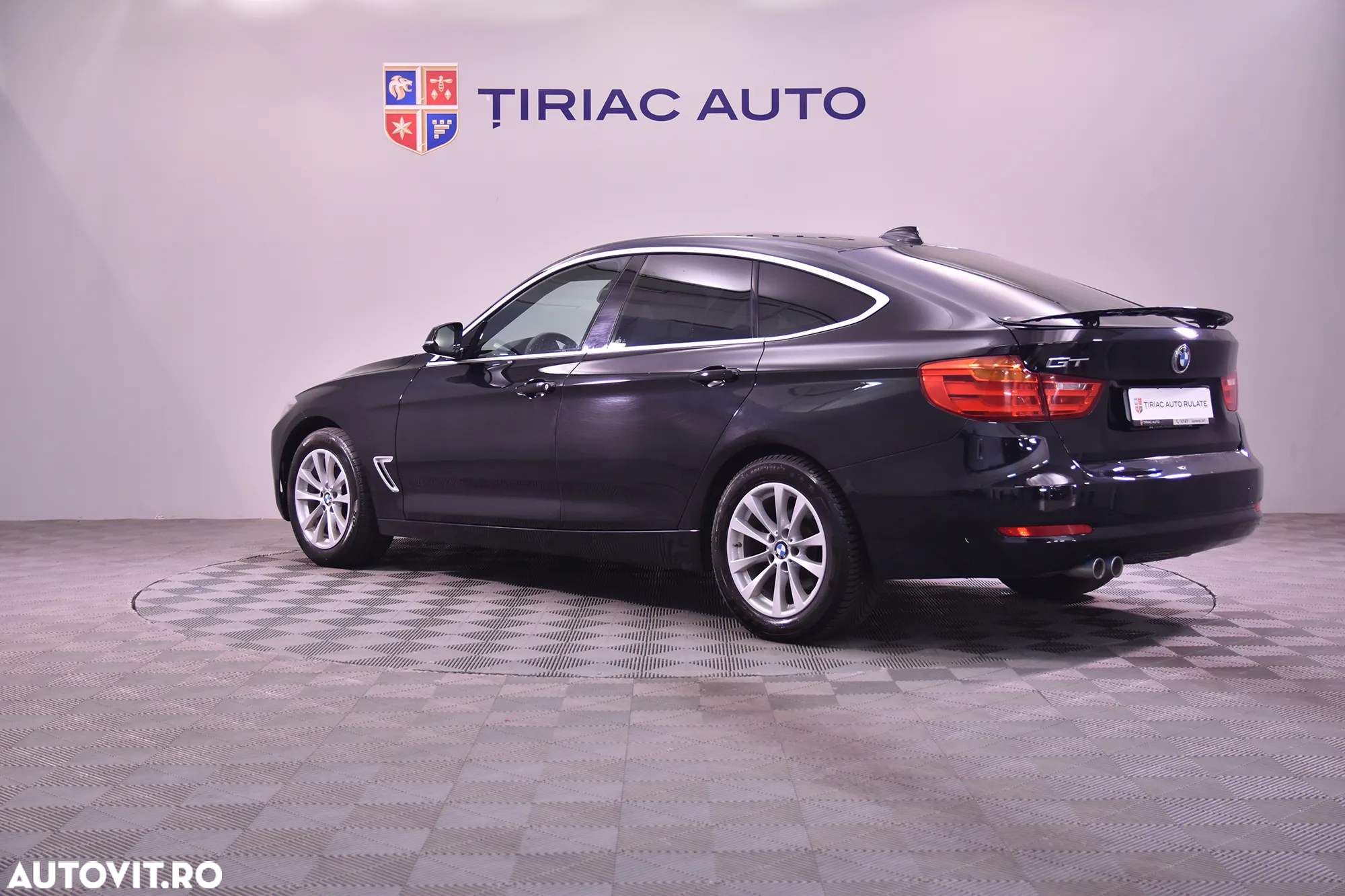 BMW Seria 3 320d GT Aut. - 3