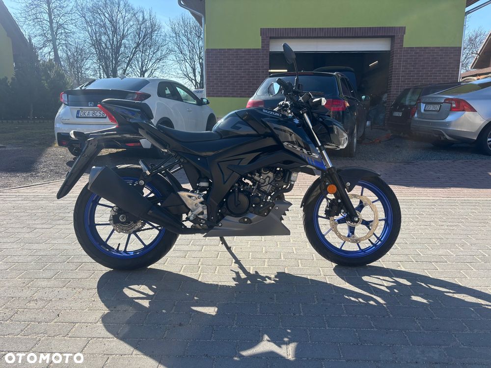 Suzuki GSX - 4
