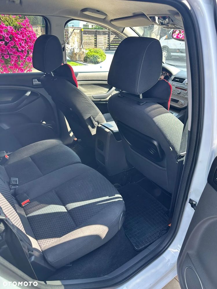 Ford C-MAX - 19