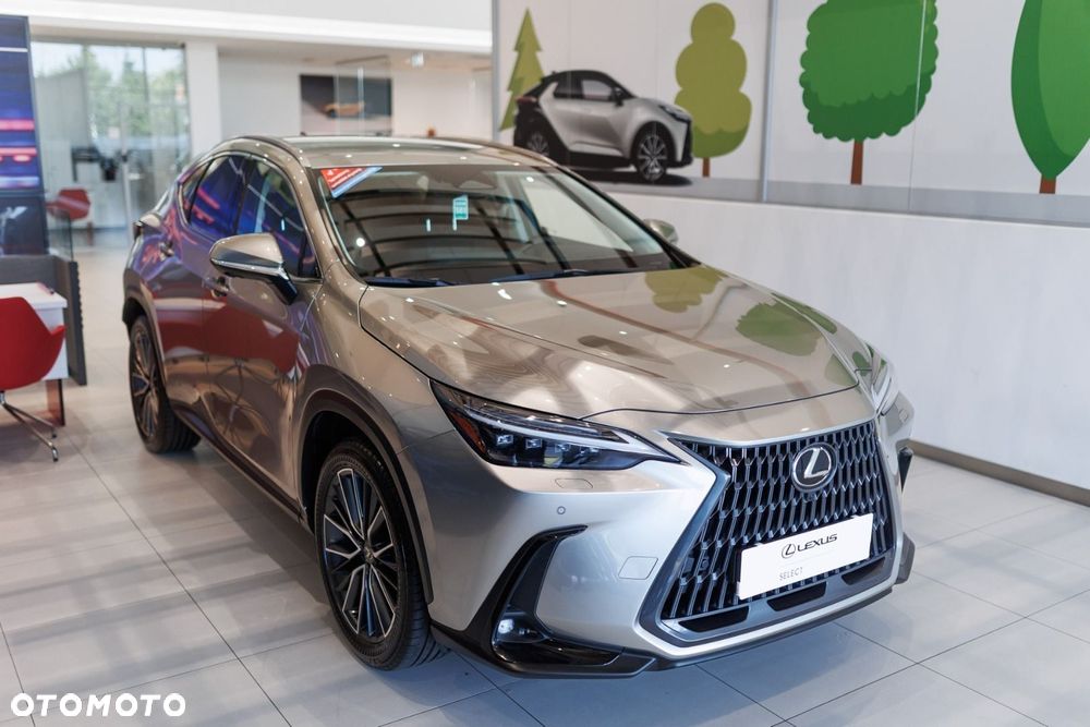 Lexus NX 350h Omotenashi AWD - 25