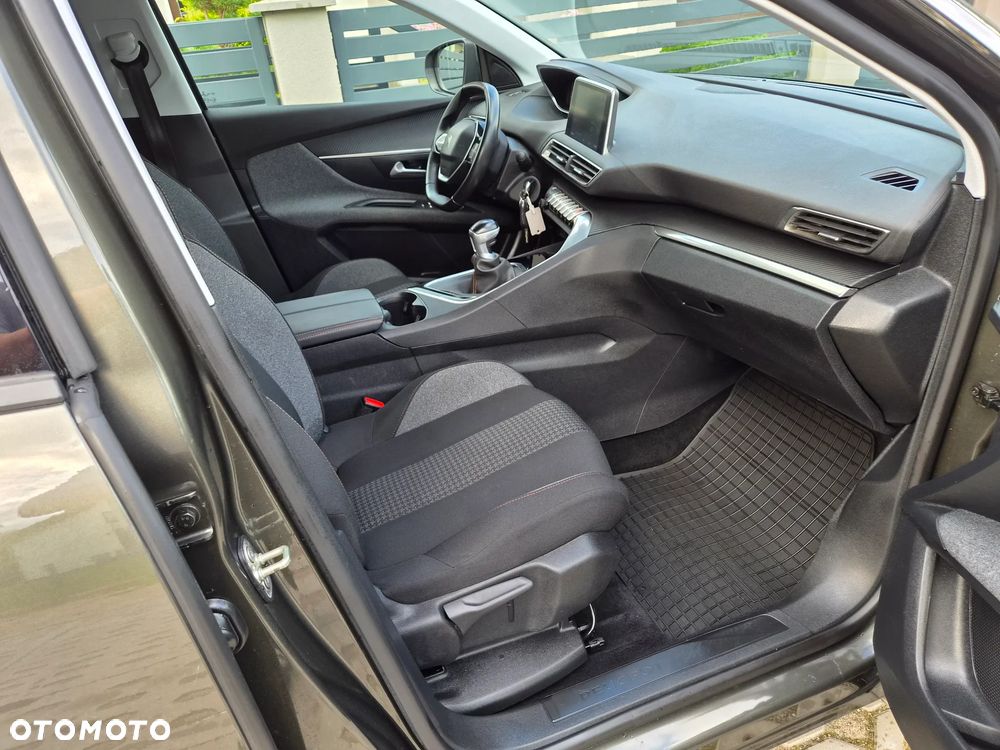 Peugeot 3008 1.2 PureTech Active - 7